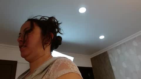 Snapshot of elamurray chatting on November 14, 11:20 am elamurray online show from November 14, 11:20 am