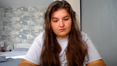 Elanis online show from September 30, 12:21 pm