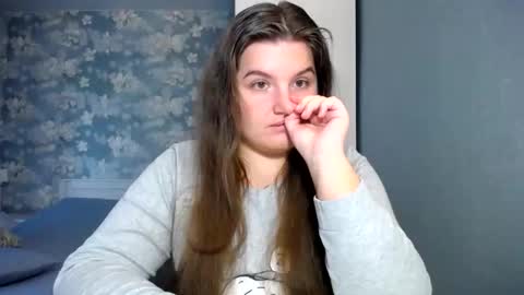 Snapshot of elanis_blair chatting on February 15, 2:14 pm Elanis online show from February 15, 2:14 pm