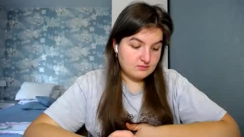 Snapshot of elanis_blair chatting on March 18, 1:03 pm Elanis online show from March 18, 1:03 pm