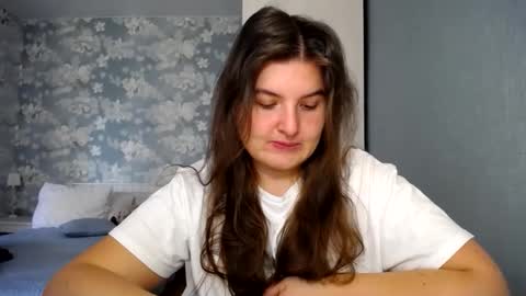 Snapshot of elanis_blair chatting on March 27, 1:00 pm Elanis online show from March 27, 1:00 pm
