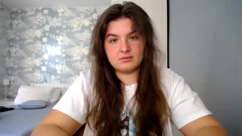 Snapshot of elanis_blair chatting on April 9, 11:26 am Elanis online show from April 9, 11:26 am