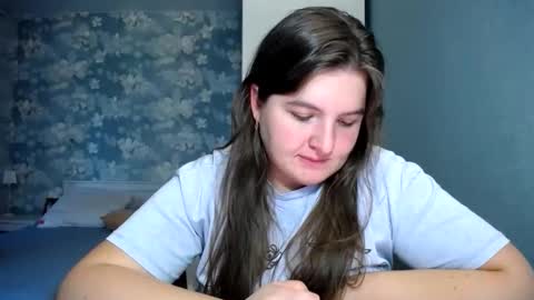 Snapshot of elanis_blair chatting on April 19, 4:39 pm Elanis online show from April 19, 4:39 pm