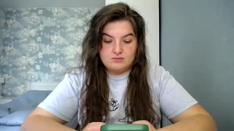 Snapshot of elanis_blair chatting on June 16, 11:46 am Elanis online show from June 16, 11:46 am