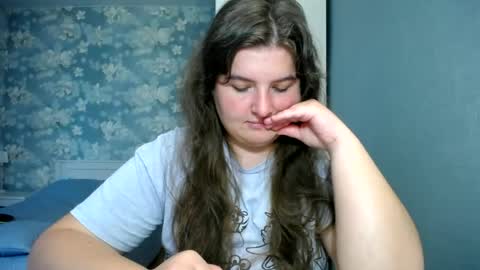 Snapshot of elanis_blair chatting on June 24, 12:37 pm Elanis online show from June 24, 12:37 pm