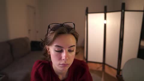 Snapshot of elannand chatting on January 8, 6:16 am ELA 3 online show from January 8, 6:16 am