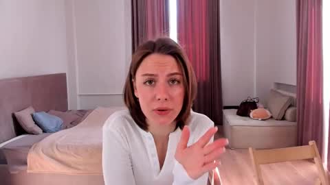 ELA 3 online show from March 21, 6:18 am