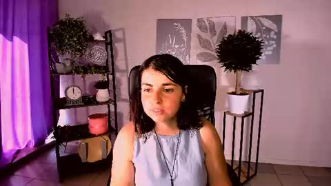 Snapshot of elara_starfall chatting on June 12, 5:28 am Marta online show from June 12, 5:28 am