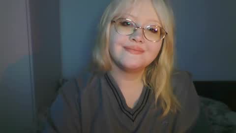 elayne_sweet online show from June 5, 6:09 am