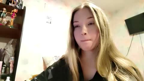 MIa online show from February 16, 2:35 pm