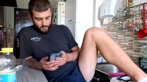 elchapoguzman95 online show from September 22, 10:06 am