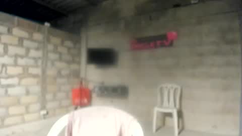 Snapshot of elchicletv chatting on December 9, 2:02 am El CHICLE TV - SHOW online show from December 9, 2:02 am