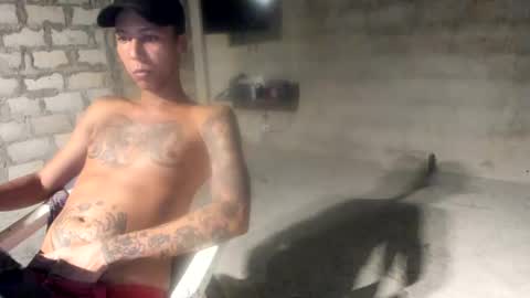 Snapshot of elchicletv chatting on January 2, 7:23 am El CHICLE TV - SHOW online show from January 2, 7:23 am