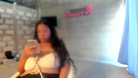 Snapshot of elchicletv chatting on January 17, 4:26 pm El CHICLE TV - SHOW online show from January 17, 4:26 pm