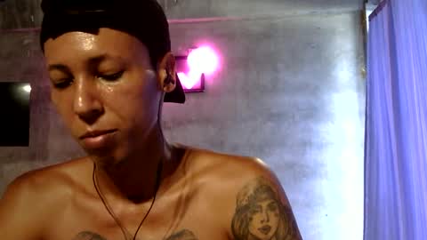 Snapshot of elchicletv chatting on February 22, 12:40 pm El CHICLE TV - SHOW online show from February 22, 12:40 pm