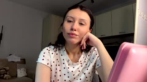Alice online show from June 23, 3:43 pm
