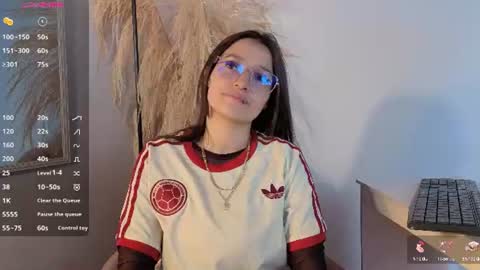 Snapshot of elecktra_sweet chatting on June 23, 7:56 pm Elecktra online show from June 23, 7:56 pm