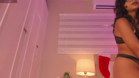 Snapshot of electra_a chatting on December 13, 7:53 pm ELECTRA online show from December 13, 7:53 pm