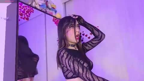 Snapshot of electra_rhodes chatting on June 14, 9:17 pm Electra Rhodes online show from June 14, 9:17 pm