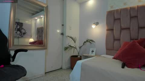 Electra  online show from March 22, 4:21 pm