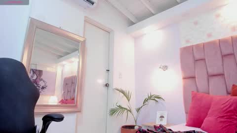 Electra  online show from March 23, 4:33 pm