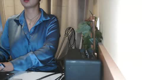 Julia Follow me on Onlyfansju grosroberts online show from January 20, 12:49 pm