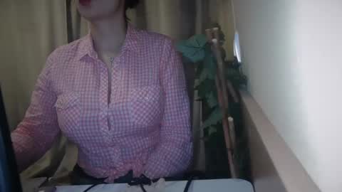 Julia Follow me on Onlyfansju grosroberts online show from February 23, 9:26 pm
