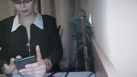 Julia Follow me on Onlyfansju grosroberts online show from February 25, 9:02 pm