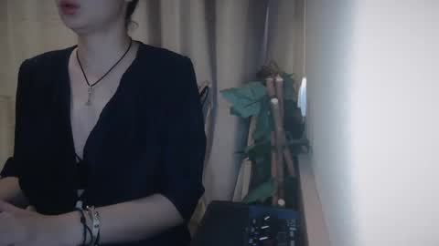 Julia Follow me on Onlyfansju grosroberts online show from March 7, 2:23 pm
