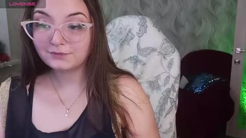 Snapshot of elegant_audacity chatting on December 24, 7:17 am Rachel online show from December 24, 7:17 am