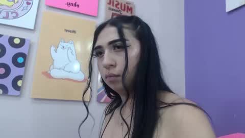 Snapshot of elek_tra1 chatting on June 14, 2:35 am elek_tra1 online show from June 14, 2:35 am