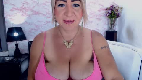 XIOMY   give LIKE on my page online show from January 24, 12:20 pm