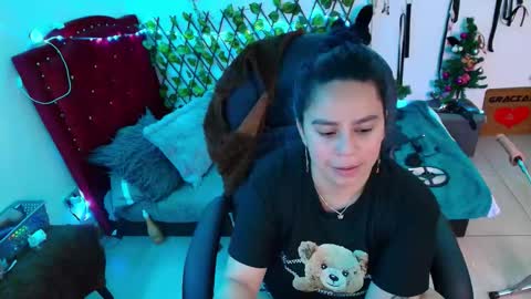 elektra online show from January 13, 11:59 am