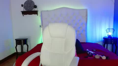 Elena online show from December 19, 12:34 pm