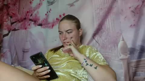 Elena online show from September 19, 1:45 pm