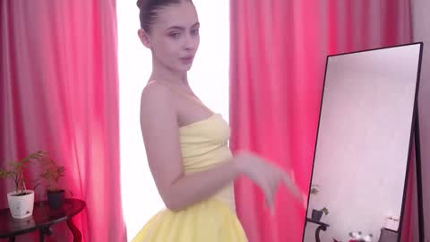 Elena online show from February 27, 9:09 am