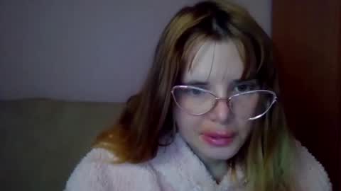 Snapshot of elenaflirt chatting on November 19, 4:07 pm Elena online show from November 19, 4:07 pm