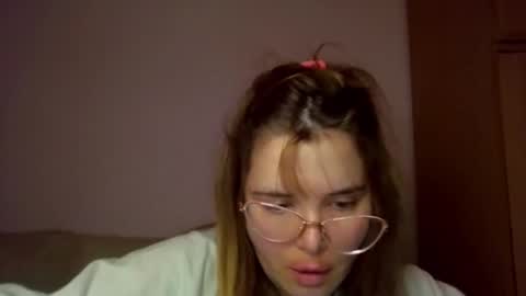 Snapshot of elenaflirt chatting on November 20, 4:40 pm Elena online show from November 20, 4:40 pm