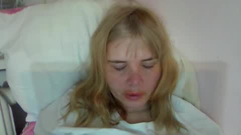 Snapshot of elenaflirt chatting on January 31, 7:11 pm Elena online show from January 31, 7:11 pm