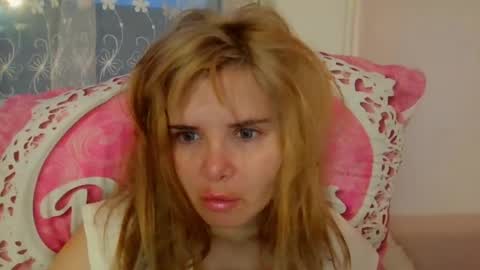 Snapshot of elenaflirt chatting on February 9, 4:11 pm Elena online show from February 9, 4:11 pm