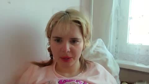 Snapshot of elenaflirt chatting on February 20, 3:45 pm Elena online show from February 20, 3:45 pm