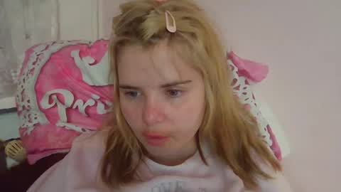 Snapshot of elenaflirt chatting on March 1, 4:53 pm Elena online show from March 1, 4:53 pm