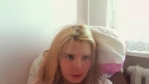 Snapshot of elenaflirt chatting on March 18, 2:53 pm Elena online show from March 18, 2:53 pm