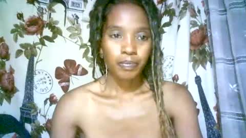 elenah013 online show from December 6, 1:00 pm