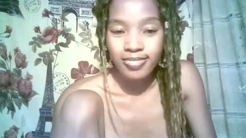 elenah013 online show from December 15, 5:45 am