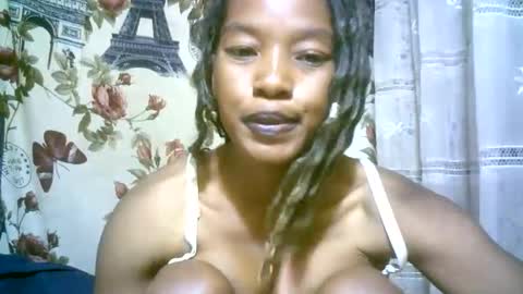 elenah013 online show from December 22, 9:44 am
