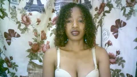 elenah013 online show from December 16, 6:18 am