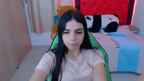 agnes online show from January 25, 5:51 pm