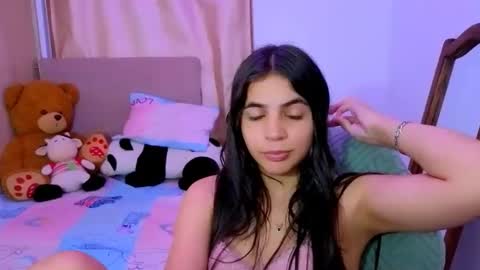 agnes online show from February 24, 6:39 pm