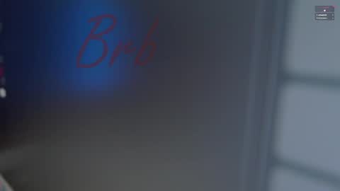 Snapshot of elenna_snow chatting on December 3, 1:08 am Elenna online show from December 3, 1:08 am